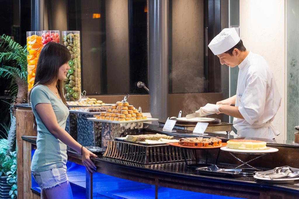Queena Plaza Hotel Tainan Exterior photo