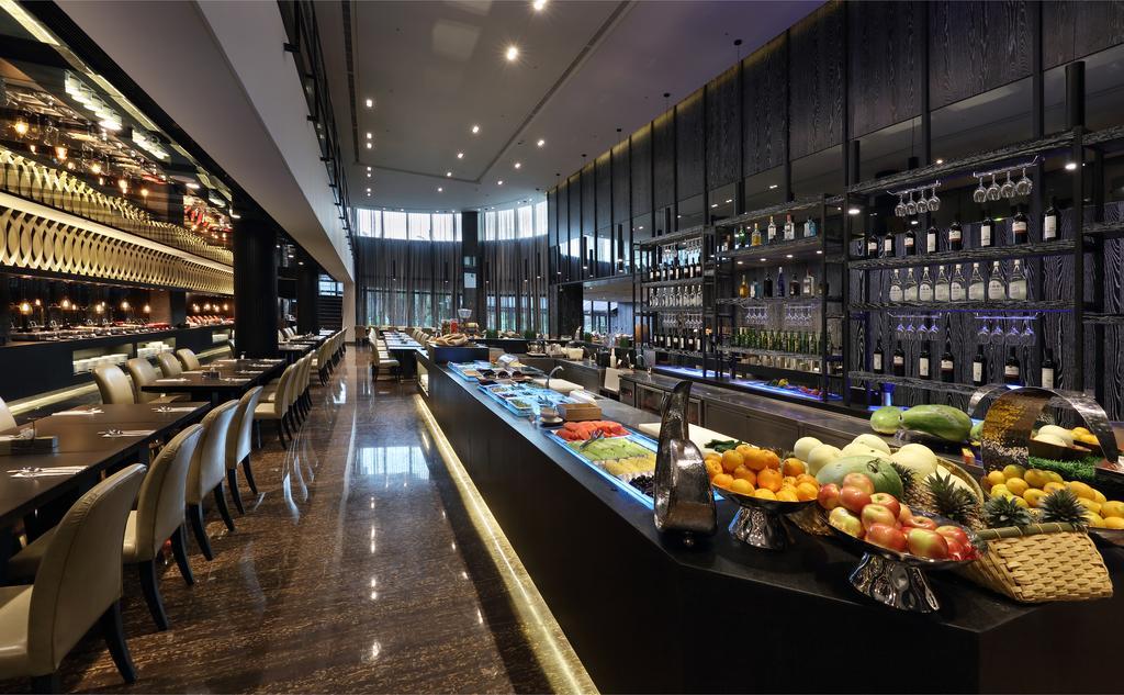 Queena Plaza Hotel Tainan Exterior photo