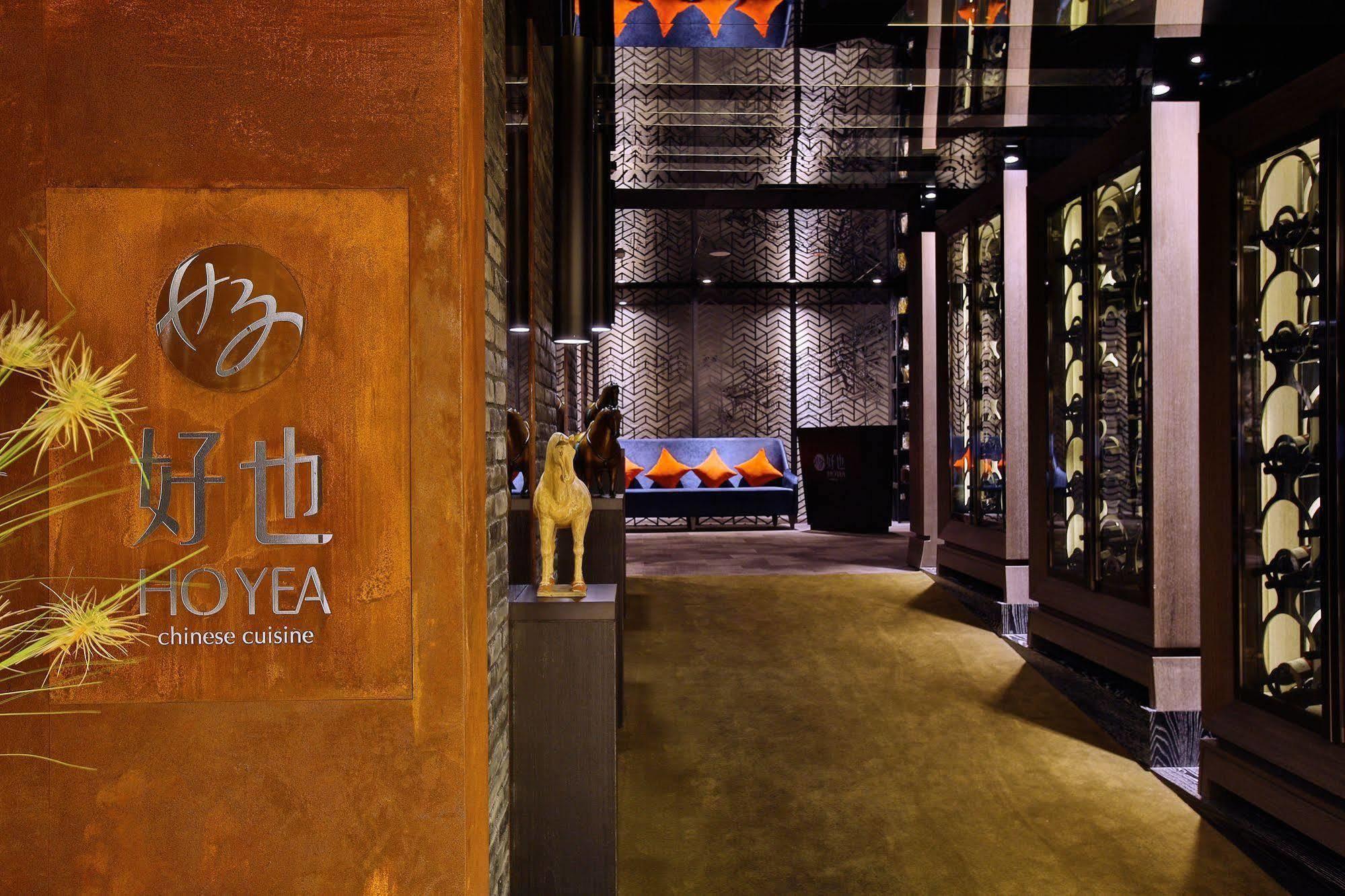 Queena Plaza Hotel Tainan Exterior photo