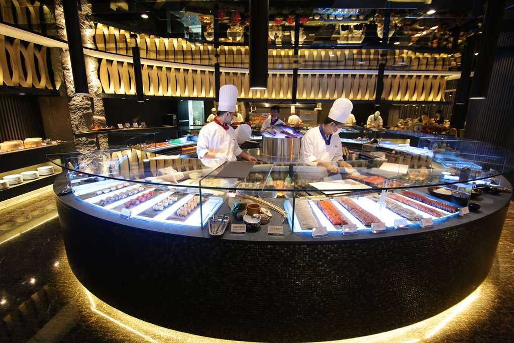 Queena Plaza Hotel Tainan Restaurant photo
